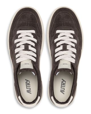 Men's Medalist Low Top Sneakers