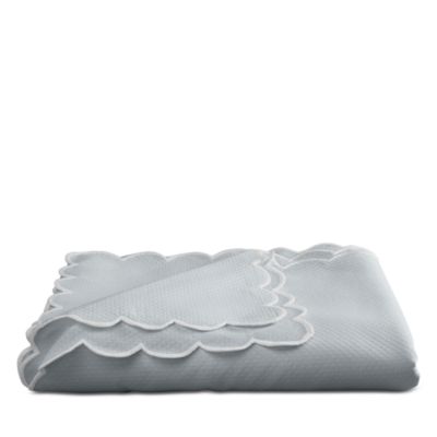 Matouk - 1350 Savannah Gardens Round Tablecloth, 120"