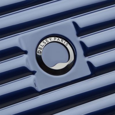 Cruise 3.0 28" Expandable Spinner Suitcase