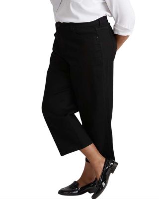 Womens Plus Bae Boyfriend Crop Jeans in Black Wash