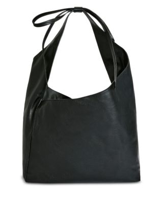 Medium Vittoria Leather Tote Bag
