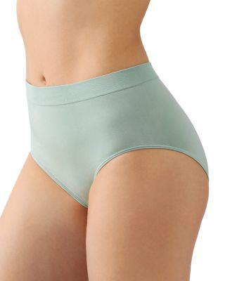 B.Smooth&reg; Seamless Briefs 