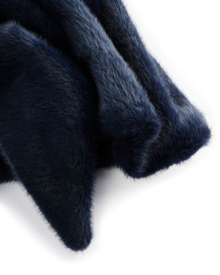 Faux Fur Triangle Foulard