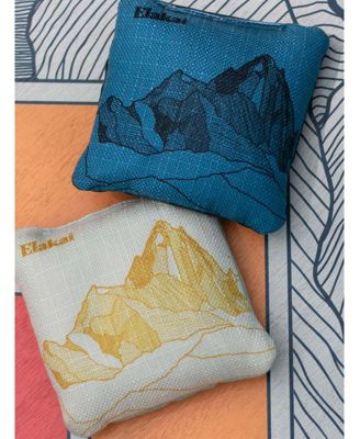 6x6 Mount Durasuede + Turbo Polyglide Pilot Versacraft Cornhole Bags