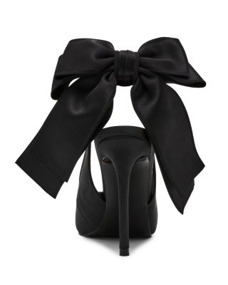 Women's Teacup Bow Pumps