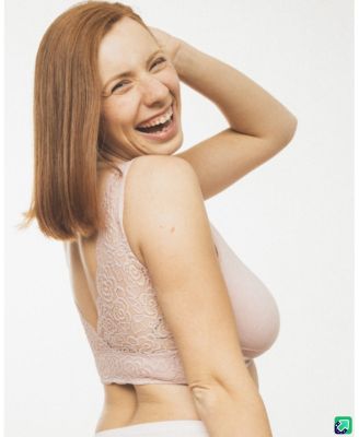 Soft V Lace Reversible Bralette