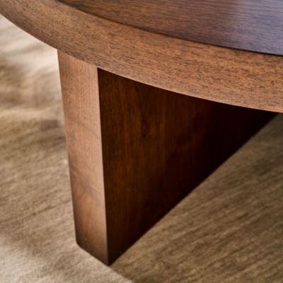 Greenwich Round Cocktail Table