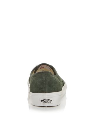 Men&#39;s Authentic Suede Sneakers