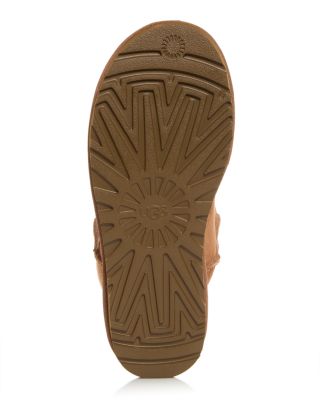 Women&#39;s Classic II Short Shearling Boots