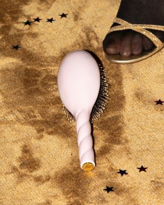 N.03 The Large Essential Softness Gentle Scalp Care Hair Brush - Lilac Pink