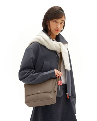 Medium Leather Flaire Messenger Bag