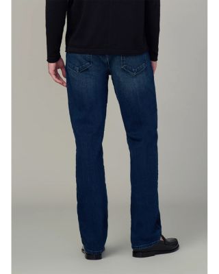 Straight Leg Jeans in Agoura