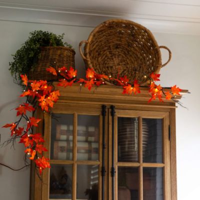 Pre-Lit Autumn Maple Artificial Fall 6&#39; Garland with Warm White LED Lights