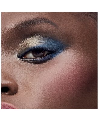 The Sculpting Blush Powder