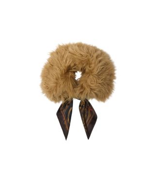  Scarf Trim Shearling Collar