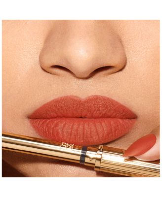 Pure Color Explicit Silk Matte Lipstick
