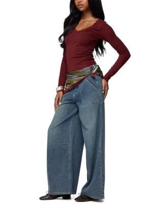 Larna V Neck Ribbed T Shirt