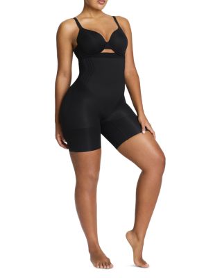 SPANXsculpt™ Go Figure High Waisted Mid Thigh Shorts