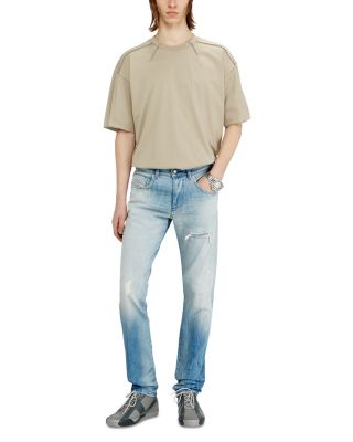 D-Strukt Slim Fit Distressed Jeans in Denim