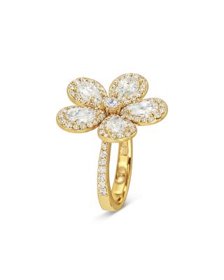 18K Yellow Gold Classic Flower Diamond Pear & Round Statement Ring