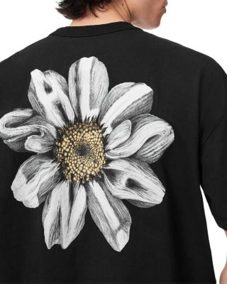 Petals Graphic Crewneck T-Shirt