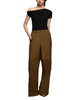 Twisted Off-the-Shoulder Tee