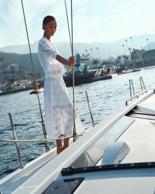 The Solstice Eyelet Set