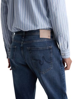 Prot&eacute;g&eacute; Classic Straight Fit Jeans in Sequel