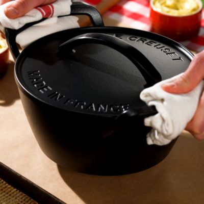 Alpine Outdoor 4.25 Qt. Round Dutch Oven