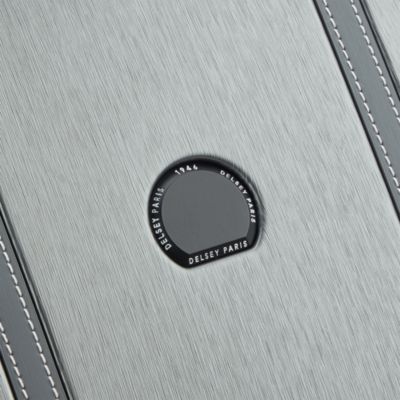 Cadence Large Check-In Expandable Spinner Suitcase