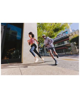 Women's Bondi 9 Running Sneakers in Vanilla