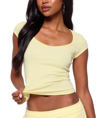 Chari Ribbed Scoop Neck T Shirt