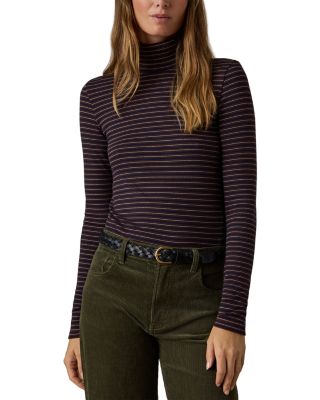 Featherweight Freestyle Turtleneck Top
