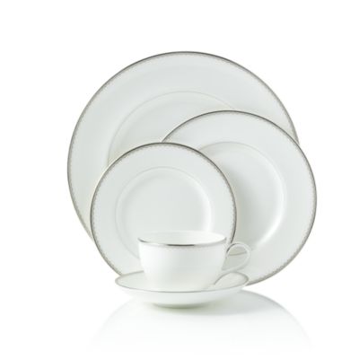 Monique Lhuillier Waterford Dentelle 5 Place Piece Setting 
