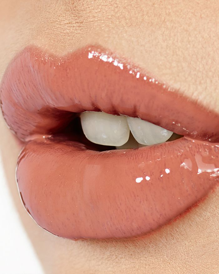 Shop Charlotte Tilbury Lip Lustre Luxe Color-lasting Lip Lacquer In Seduction