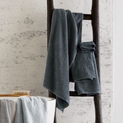 Zero Twist Towel Collection