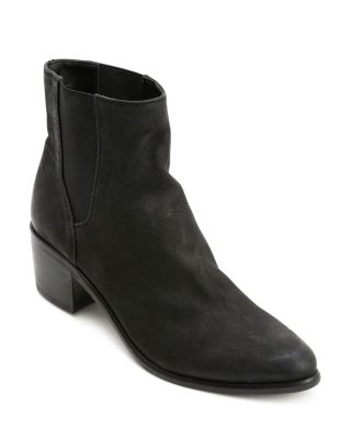 dolce vita colbey booties
