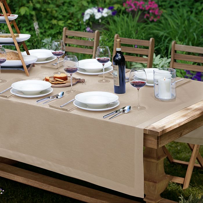 Villeroy & Boch La Classica Tablecloth, 70 X 96 In Natural