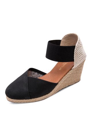 Andre Assous Women's Anouka Mid Wedge 