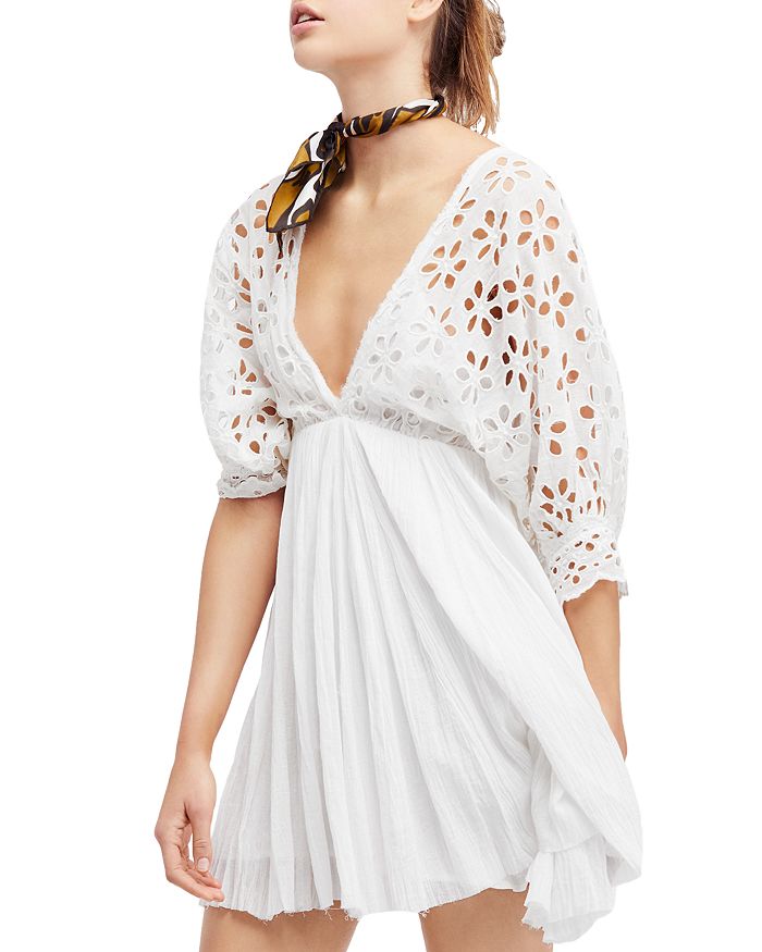Bella note hot sale eyelet mini dress