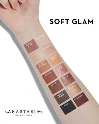Soft Glam Eyeshadow Palette