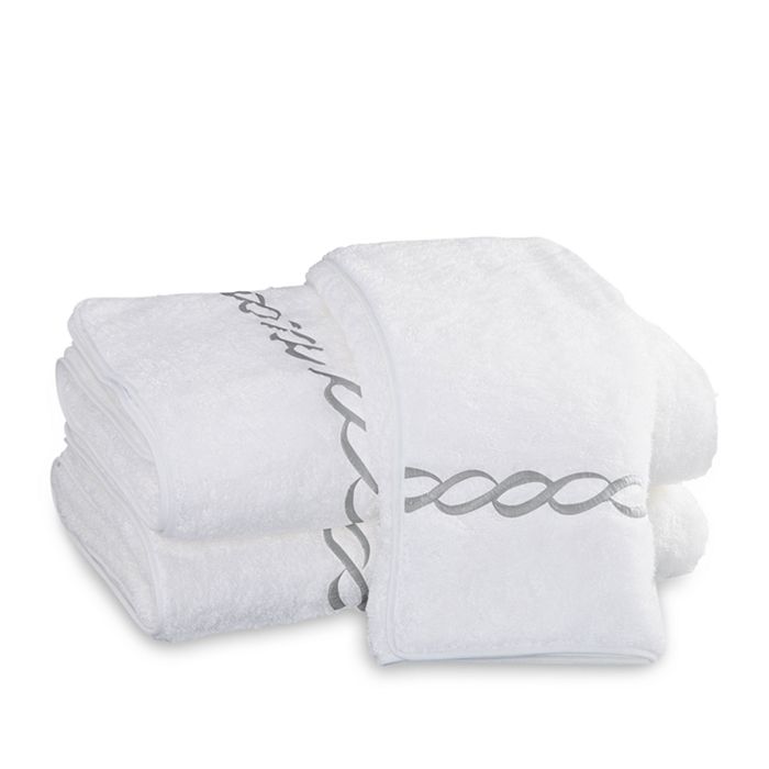 Matouk Classic Chain Milagro Washcloth - 100% Exclusive In White/pearl Gray