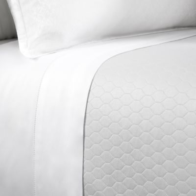 Nesse Bedding Collection