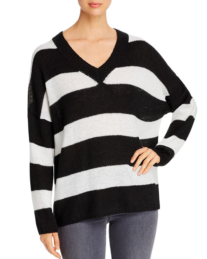 Elan Striped V-neck Sweater In Black/white