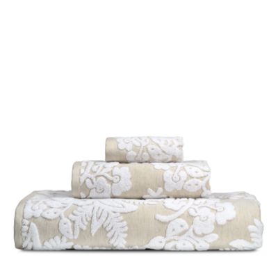 Pasak Bath Collection