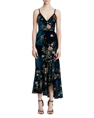 green emerald velvet dress Mac Duggal Women's Embroidered Velvet High Neck Sleeveless Midi Dress main image 1
