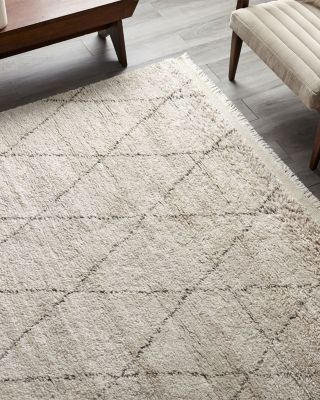 Amira S1121 Area Rug, 5'  x 8' 