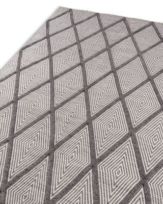 Langdon LGD-3 Area Rug, 3'9" x 5'9"