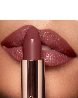 Matte Revolution Luminous Modern-Matte Lipstick