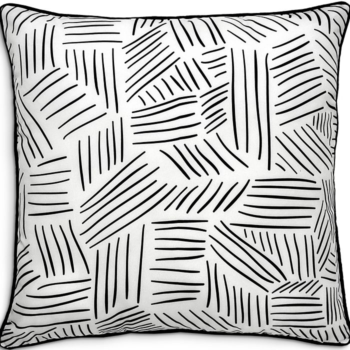 Renwil Ren-wil Winston Outdoor Pillow, 22 X 22 In White/black